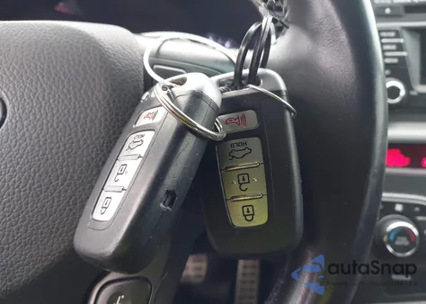 2012 Kia Optima Sx z USA, uszkodzony, nr VIN 5XXGR4A66CG009531